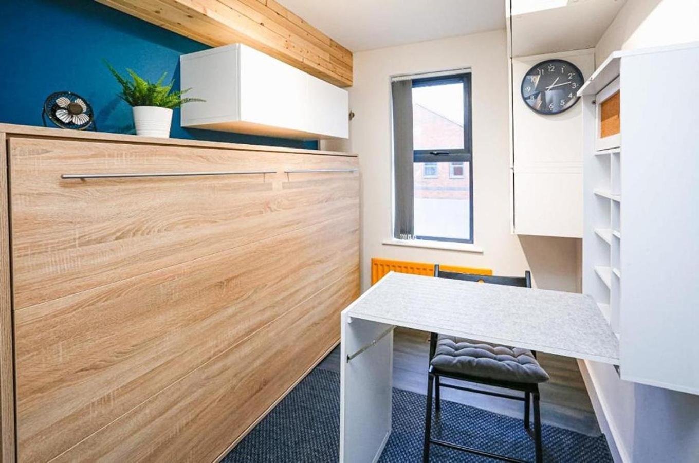 Funky City Apartment - Secure Parking - Wifi - Sleeps 6 - No Parties Belfast Eksteriør bilde