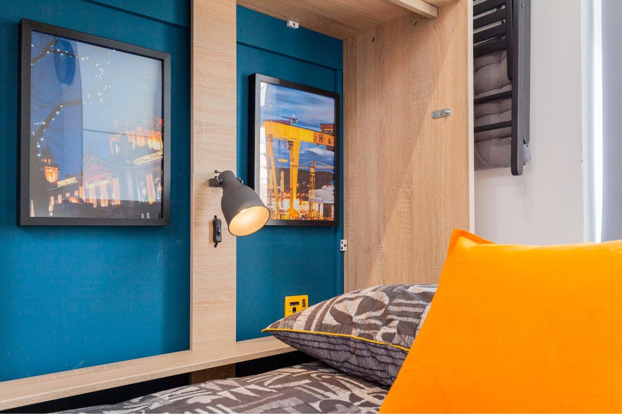 Funky City Apartment - Secure Parking - Wifi - Sleeps 6 - No Parties Belfast Eksteriør bilde